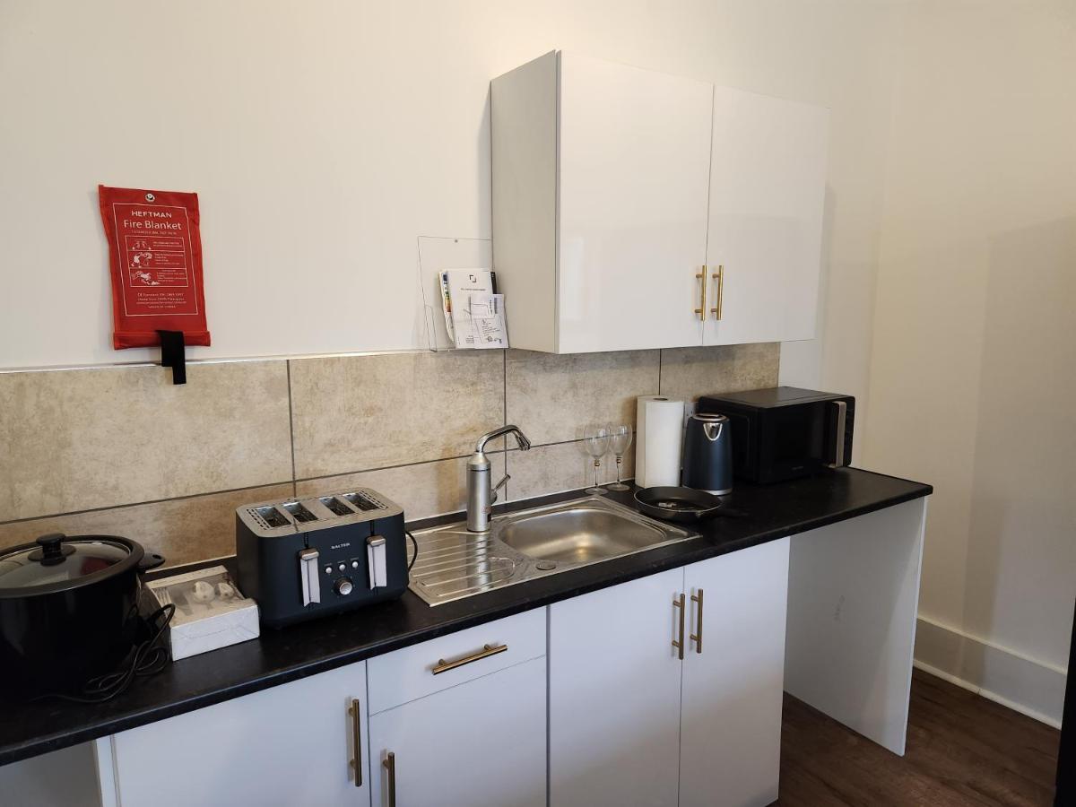 Immaculate 1-Bedroom In Greenhithe 外观 照片