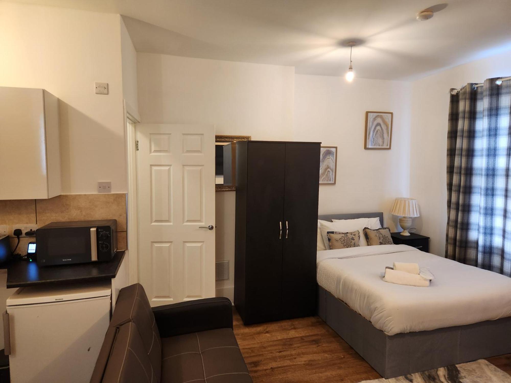 Immaculate 1-Bedroom In Greenhithe 外观 照片