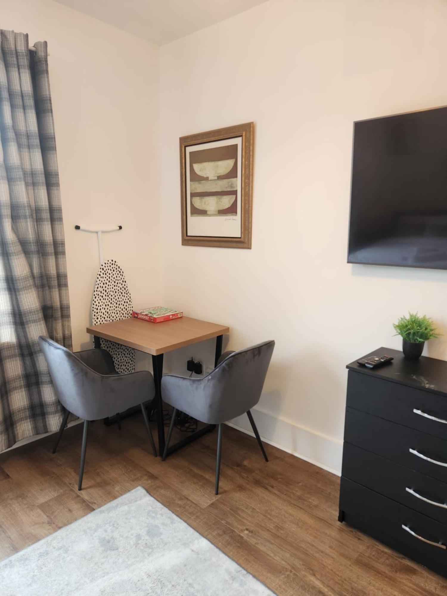 Immaculate 1-Bedroom In Greenhithe 外观 照片